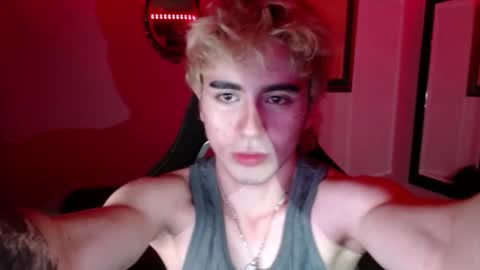 Snapshot of danteobscuro chatting on November 2025 08:00:02 AM danteobscuro online show from November 2025 08:00:02 AM