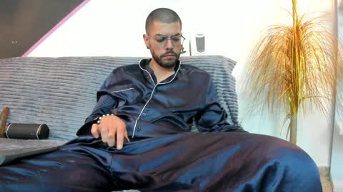 Dante Winter online show from April 2026 05:23:01 AM