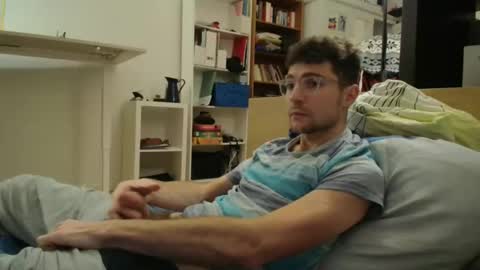 Snapshot of dantheman233 chatting on December 2024 04:00:01 PM Daniel online show from December 2024 04:00:01 PM