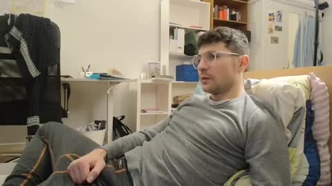 Snapshot of dantheman233 chatting on January 2025 04:40:01 PM Daniel online show from January 2025 04:40:01 PM