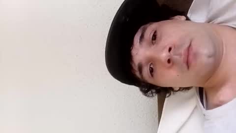 Snapshot of dantoncosso112 chatting on December 2025 05:30:01 PM dantoncosso112 online show from December 2025 05:30:01 PM