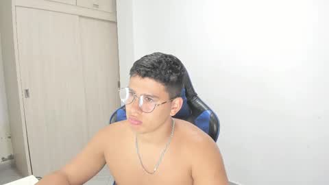 Dantraxx online show from February 2025 06:48:02 PM