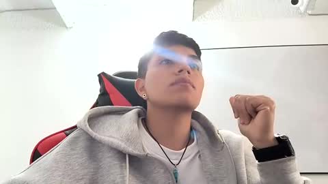   online show from December 2024 06:34:02 PM