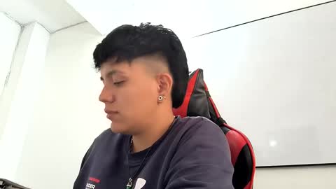   online show from December 2024 05:33:02 PM