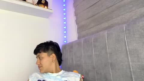   online show from February 2025 02:45:01 AM