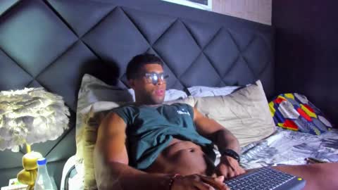 Snapshot of dany_dryy chatting on November 2025 12:43:01 AM Dany online show from November 2025 12:43:01 AM