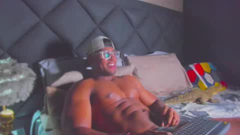 Snapshot of dany_dryy chatting on November 2025 05:45:02 PM Dany online show from November 2025 05:45:02 PM