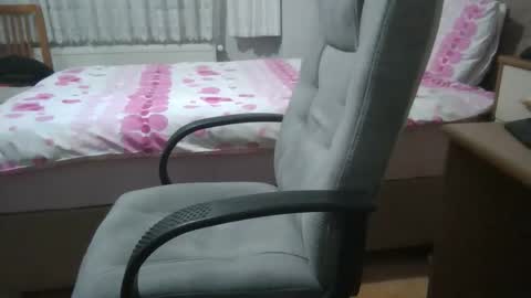 Snapshot of danydickontin chatting on November 2025 10:30:02 PM danydickontin online show from November 2025 10:30:02 PM
