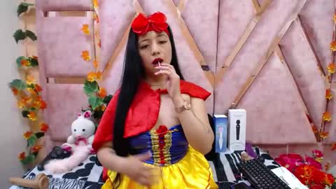 DanySwet online show from October 2025 09:57:01 PM