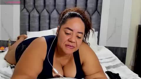 Snapshot of daphaineex chatting on October 2025 01:23:01 PM daphaineex online show from October 2025 01:23:01 PM