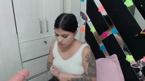 Snapshot of daphne877046 chatting on September 2025 06:33:02 PM daphne877046 online show from September 2025 06:33:02 PM