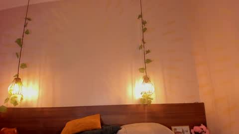 Snapshot of daphne_courtis chatting on January 2025 05:49:02 PM Daphne online show from January 2025 05:49:02 PM