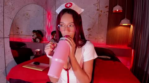 Snapshot of daphne_courtis chatting on February 2025 02:45:01 PM Daphne online show from February 2025 02:45:01 PM