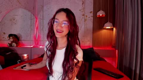 Snapshot of daphne_courtis chatting on February 2025 11:38:02 AM Daphne online show from February 2025 11:38:02 AM