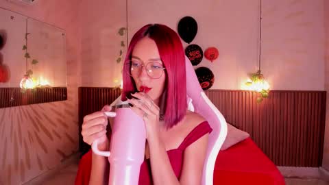 Snapshot of daphne_courtis chatting on October 2025 03:21:02 AM Daphne online show from October 2025 03:21:02 AM