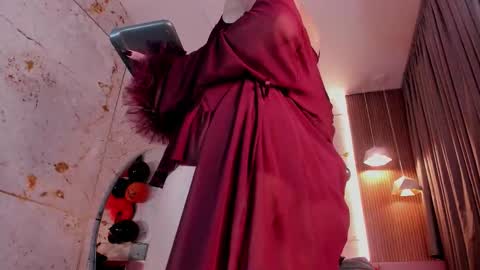 Snapshot of daphne_courtis chatting on October 2025 01:41:02 AM Daphne online show from October 2025 01:41:02 AM