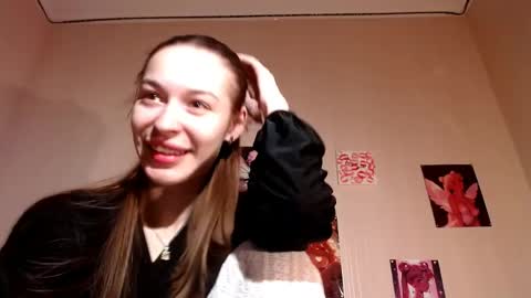 Daphne Darkthorn online show from April 2026 08:03:01 PM