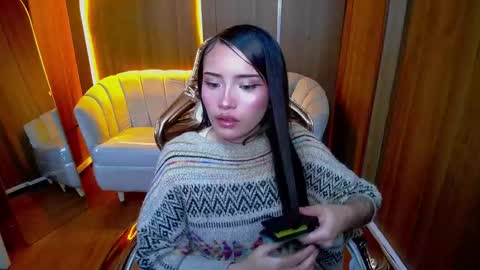 daphne_nicole_b online show from February 2026 12:37:01 PM