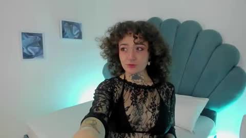 DaphneBlunt online show from November 2025 02:39:02 PM