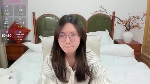 Snapshot of daphnedawn chatting on November 2025 12:08:02 PM Dawn online show from November 2025 12:08:02 PM