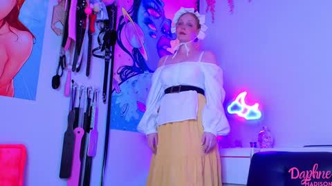 Daphne Madison online show from November 2025 07:37:02 PM