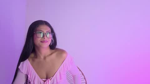 Daphne online show from November 2025 01:16:02 AM