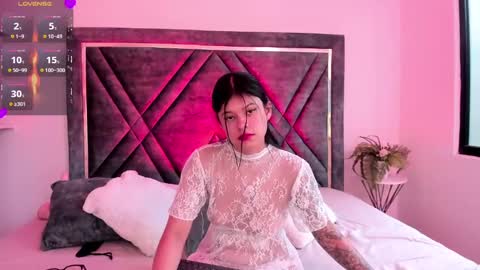 Snapshot of dapnne_ chatting on February 2025 12:11:01 PM Daphne online show from February 2025 12:11:01 PM