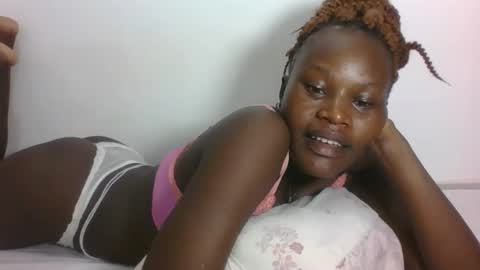 ESTHER online show from January 2026 07:11:01 PM