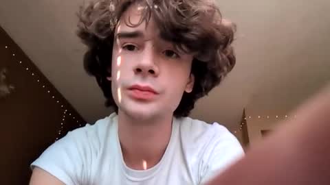 darcylow online show from December 2025 09:19:02 PM