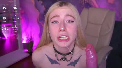 Snapshot of dariadelly chatting on April 2026 01:39:02 PM dariadelly online show from April 2026 01:39:02 PM