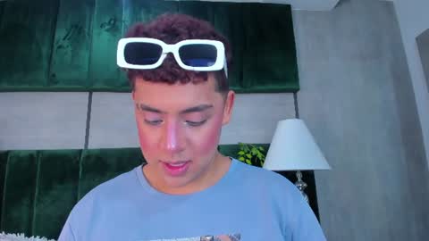 Snapshot of darian_laforteza chatting on June 2026 12:32:02 AM Darian online show from June 2026 12:32:02 AM