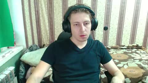 Snapshot of darienlarge chatting on October 2025 12:22:02 PM darienlarge online show from October 2025 12:22:02 PM