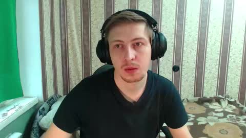 Snapshot of darienlarge chatting on November 2025 07:42:01 AM darienlarge online show from November 2025 07:42:01 AM