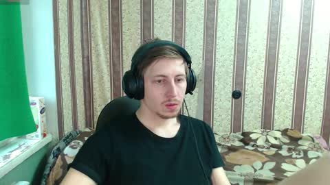 Snapshot of darienlarge chatting on November 2025 10:35:02 AM darienlarge online show from November 2025 10:35:02 AM