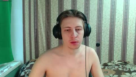 Snapshot of darienlarge chatting on November 2025 11:03:01 AM darienlarge online show from November 2025 11:03:01 AM