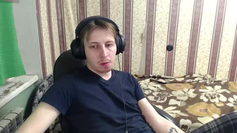 Snapshot of darienlarge chatting on November 2025 05:45:02 PM darienlarge online show from November 2025 05:45:02 PM