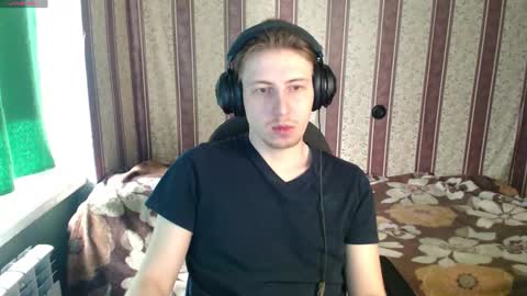 Snapshot of darienlarge chatting on November 2025 08:58:01 AM darienlarge online show from November 2025 08:58:01 AM