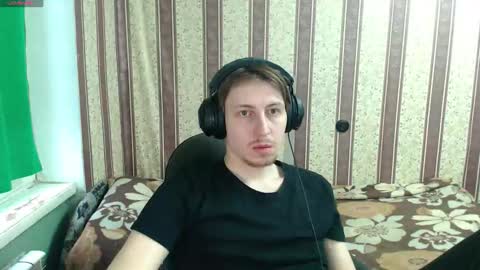 Snapshot of darienlarge chatting on December 2025 09:36:02 AM darienlarge online show from December 2025 09:36:02 AM