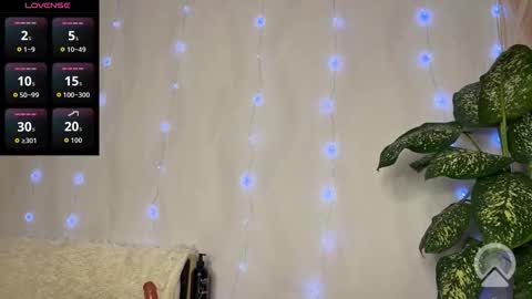 Snapshot of darina_night chatting on September 2025 07:13:01 PM Darina Night online show from September 2025 07:13:01 PM