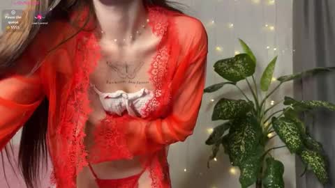 Snapshot of darina_night chatting on November 2025 07:12:01 PM Darina Night online show from November 2025 07:12:01 PM