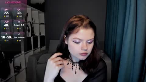 Dari the it woman online show from January 2025 02:33:01 AM