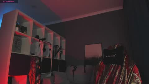 Dari the it woman online show from January 2025 08:55:01 PM