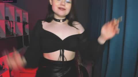 Dari the it woman online show from February 2025 09:15:02 PM