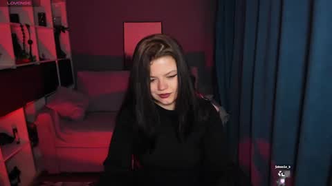 Dari the it woman online show from February 2025 09:36:01 PM