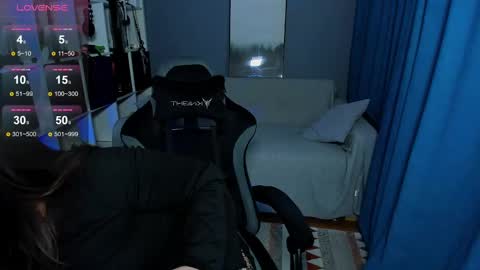 Dari the it woman online show from February 2025 12:10:02 AM