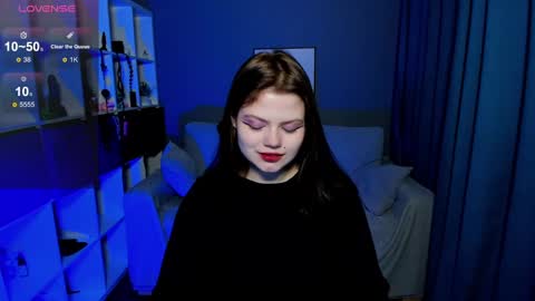 Dari the it woman online show from February 2025 10:09:01 PM