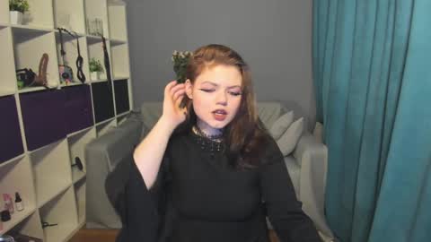 Dari the it woman online show from March 2025 07:49:02 PM