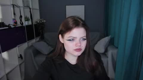 Dari the it woman online show from March 2025 03:17:01 AM