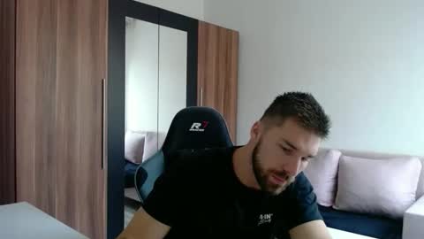 darius_94 online show from May 2026 09:59:01 AM