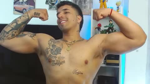 Snapshot of darius_phoenix chatting on December 2024 12:56:02 PM Darius Phoenix online show from December 2024 12:56:02 PM